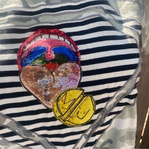 MARC JACOBS Grey Julia Verhoeven Edition Camo
Mouth T-Shirt size XS - Picture 3 of 9